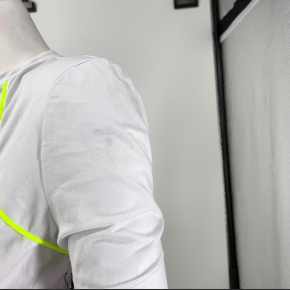 NWT Superdown x Revolve Marina Zip Front Dress in White and Neon green - Picture 8 of 8